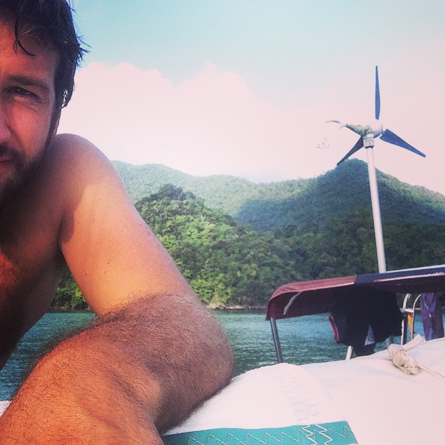 10375704_338053526376911_1201403652_n